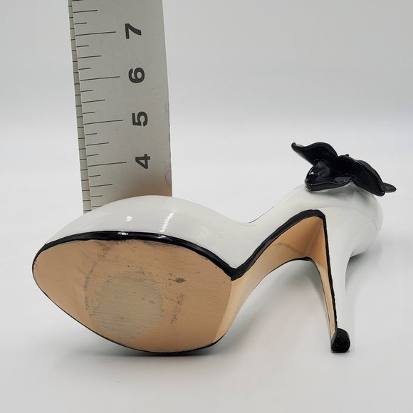 High Heel Wine Bottle Holder - Picture 9 of 14